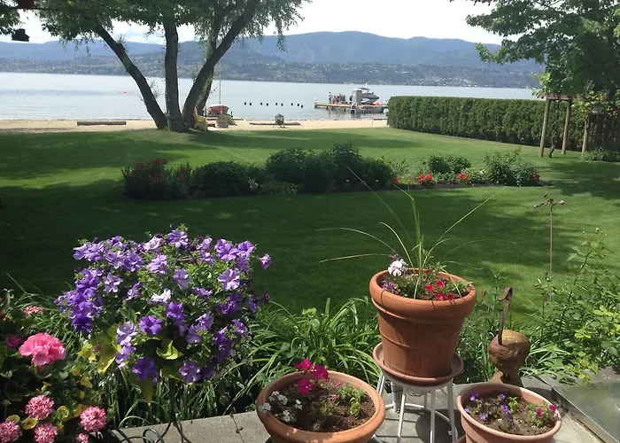 Lakeshore B&B